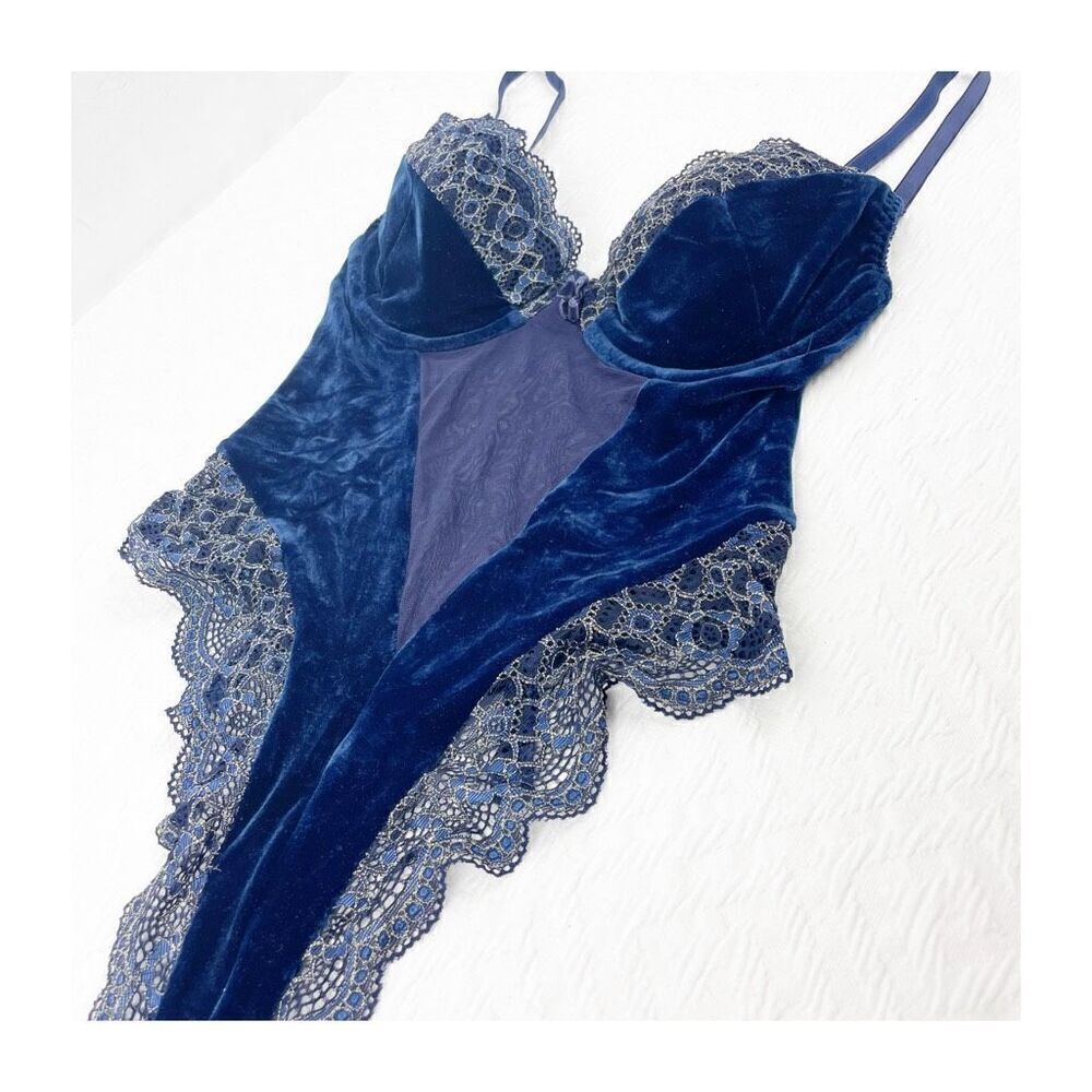 Vintage Victorias Secret Velvet lace one piece bodysuit royal blue deep v snap c
